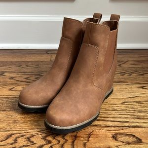 🎉SOLD🎉Brown Booties Wedge Heel